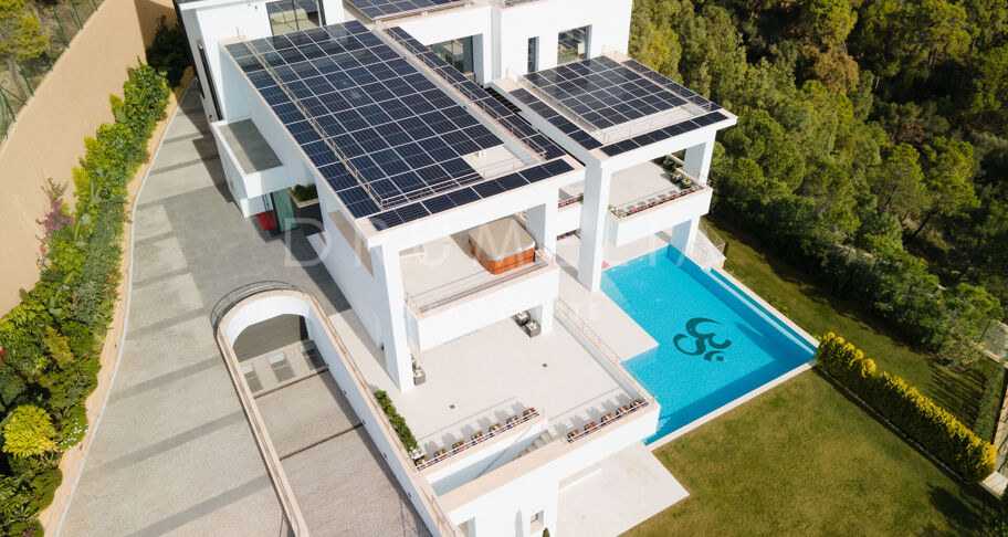 Luxuriöse moderne Villa in La Reserva de Alcuzcuz, Benahavis