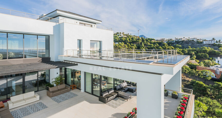 Luxuriöse moderne Villa in La Reserva de Alcuzcuz, Benahavis