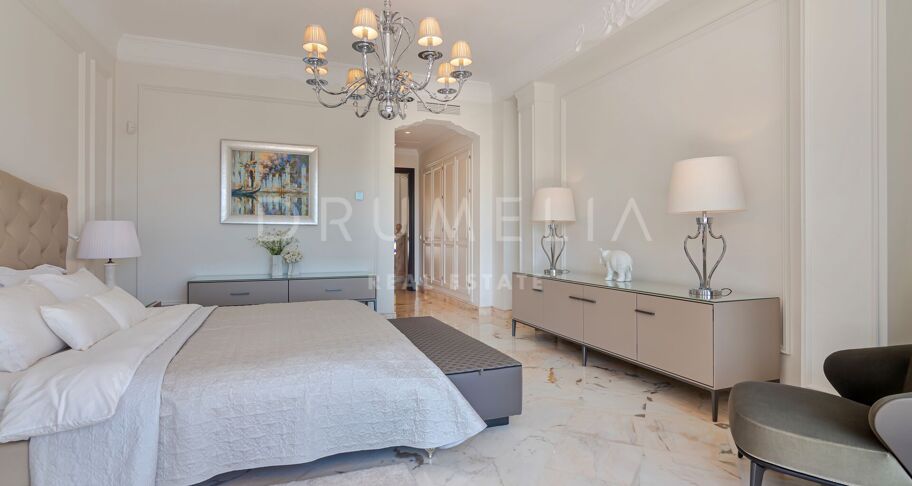 Elegant Classy Luxury Villa with Panoramic Sea Views, Sierra Blanca, Marbella