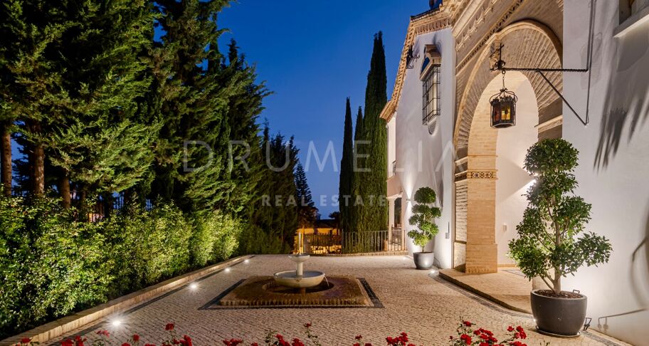 Elegant Classy Luxury Villa with Panoramic Sea Views, Sierra Blanca, Marbella