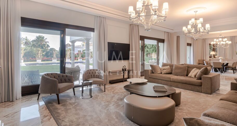 Elegant Classy Luxury Villa with Panoramic Sea Views, Sierra Blanca, Marbella