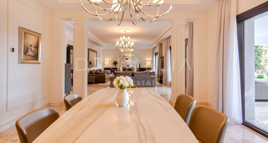 Elegant Classy Luxury Villa with Panoramic Sea Views, Sierra Blanca, Marbella