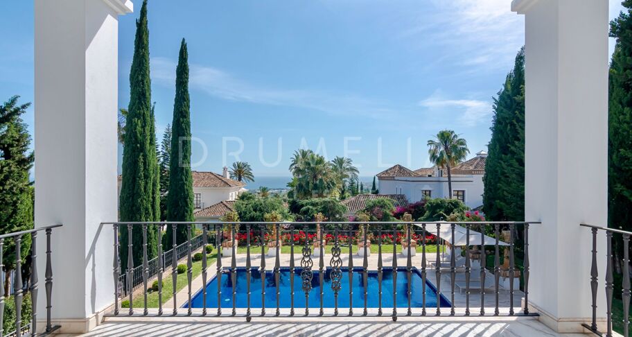 Elegant Classy Luxury Villa with Panoramic Sea Views, Sierra Blanca, Marbella