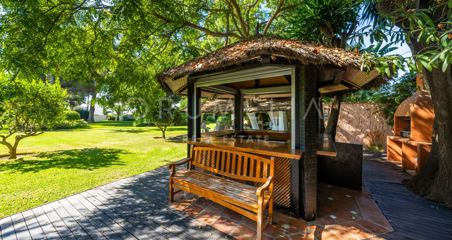 Эксклюзивная, отремонтированная элитная вилла в Paraiso Barronal, Эстепона