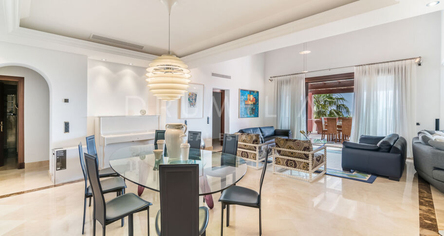 Unique Elegant Penthouse, Torre Bermeja, Estepona