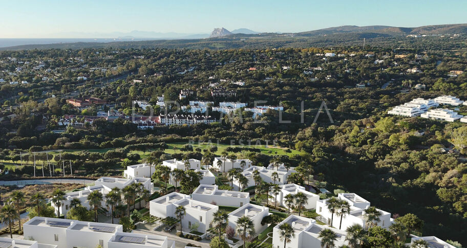 Eleganta nybyggda villor omgivna av natur i Sotogrande