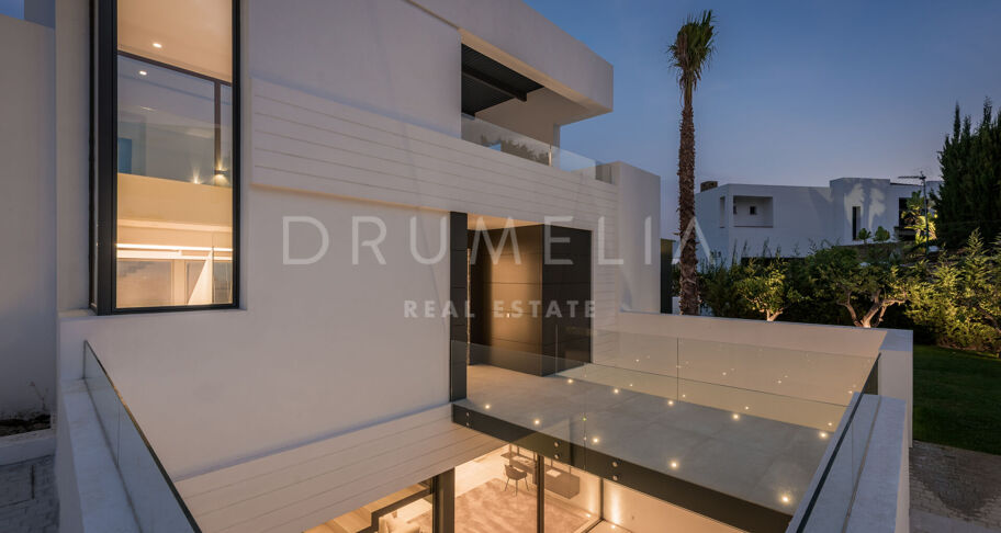 New Incredible Сontemporary House, La Alqueria, Benahavis