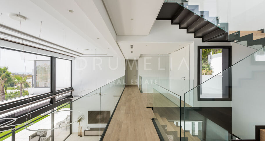 New Incredible Сontemporary House, La Alqueria, Benahavis
