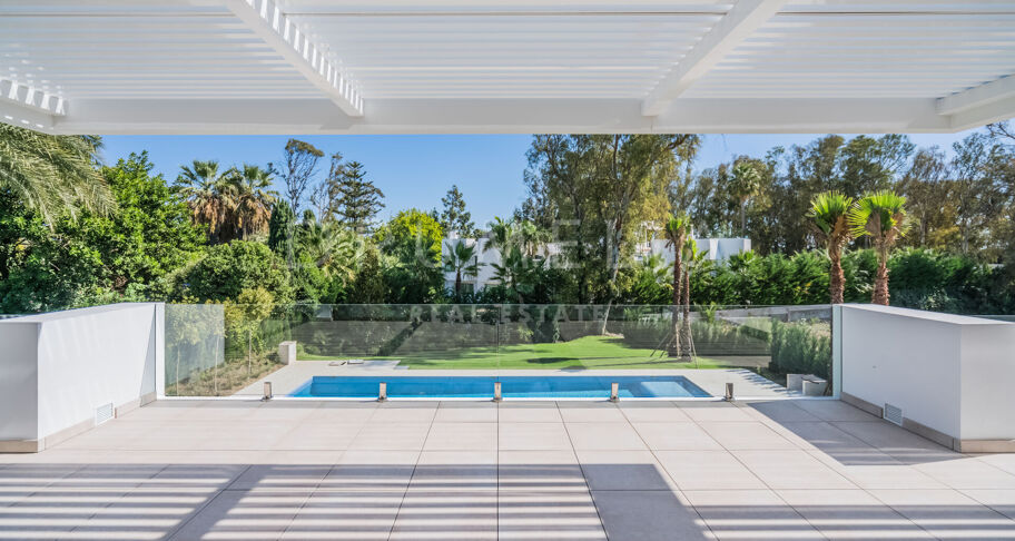 Villa Gardenia - Stunning Contemporary Villa in Guadalmina Baja