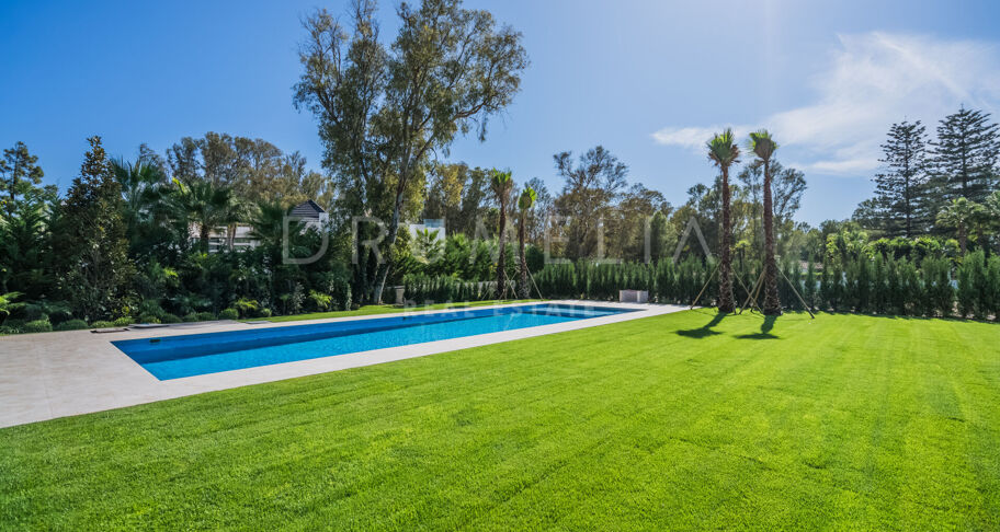 Villa Gardenia - Stunning Contemporary Villa in Guadalmina Baja