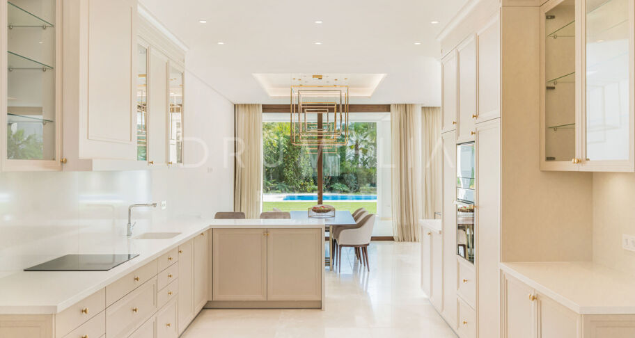 Villa Gardenia - Stunning Contemporary Villa in Guadalmina Baja