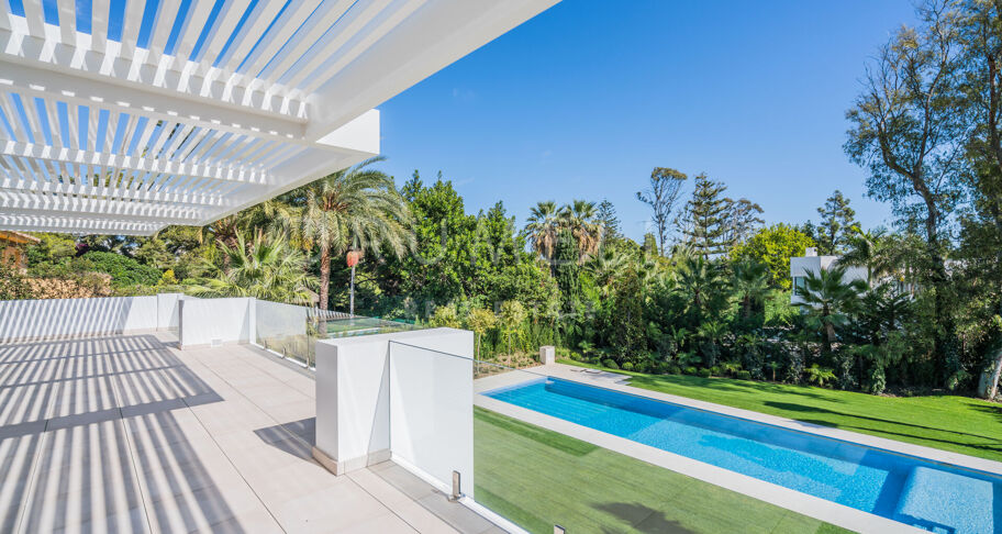 Villa Gardenia - Stunning Contemporary Villa in Guadalmina Baja