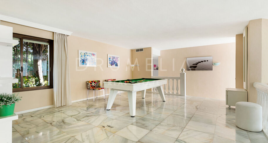 Elegant modern lyxvilla vid havet, Villa Marina, Puerto Banus, Marbella