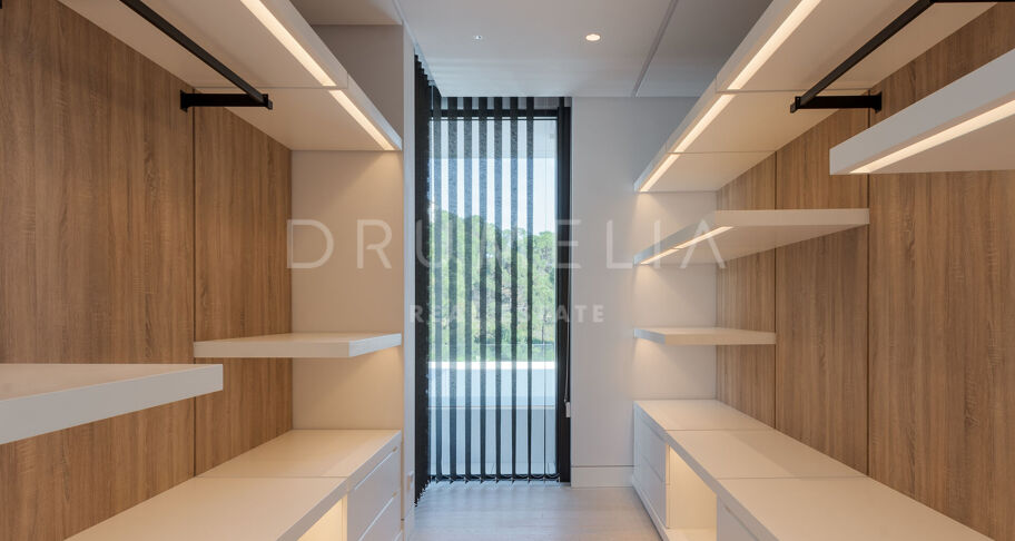 El Bosque 9 - Outstanding Modern Villa in La Reserva de Alcuzcuz, Benahavis