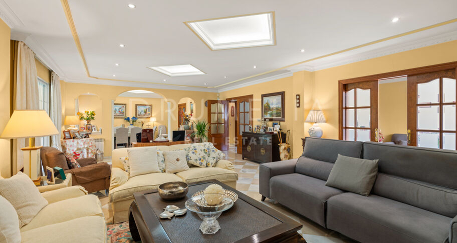 Charming 5-Bedroom Andalusian Villa with Private Pool in Atalaya Río Verde, Marbella