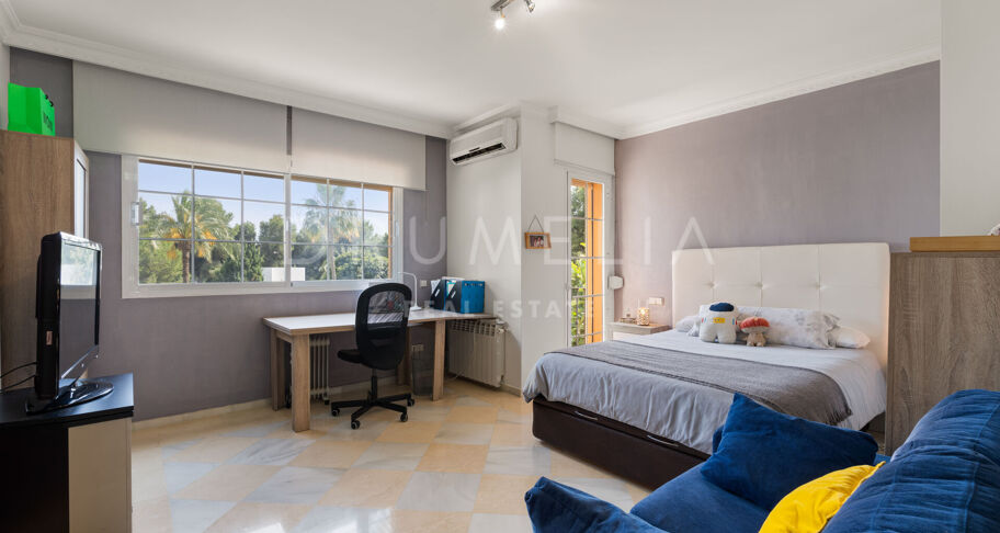 Charming 5-Bedroom Andalusian Villa with Private Pool in Atalaya Río Verde, Marbella