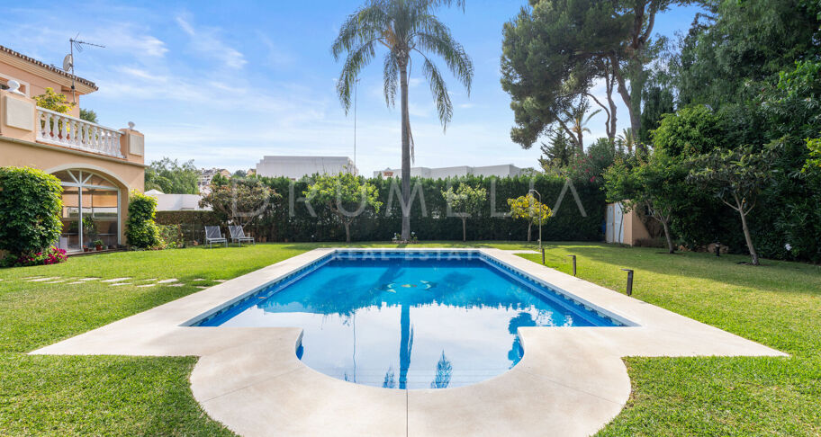 Charming 5-Bedroom Andalusian Villa with Private Pool in Atalaya Río Verde, Marbella