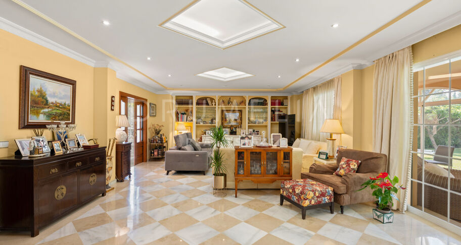 Charming 5-Bedroom Andalusian Villa with Private Pool in Atalaya Río Verde, Marbella