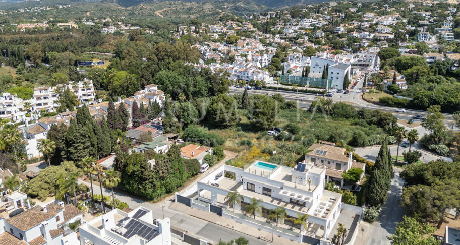 Ekskluzywna Willa z Restauracją i Potencjałem na Hotel Butikowy w Golden Beach, Marbella