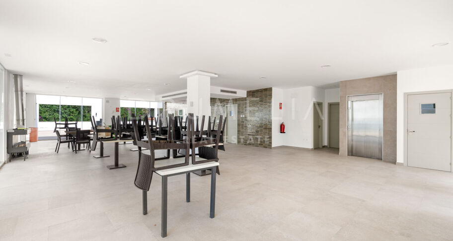 Ekskluzywna Willa z Restauracją i Potencjałem na Hotel Butikowy w Golden Beach, Marbella