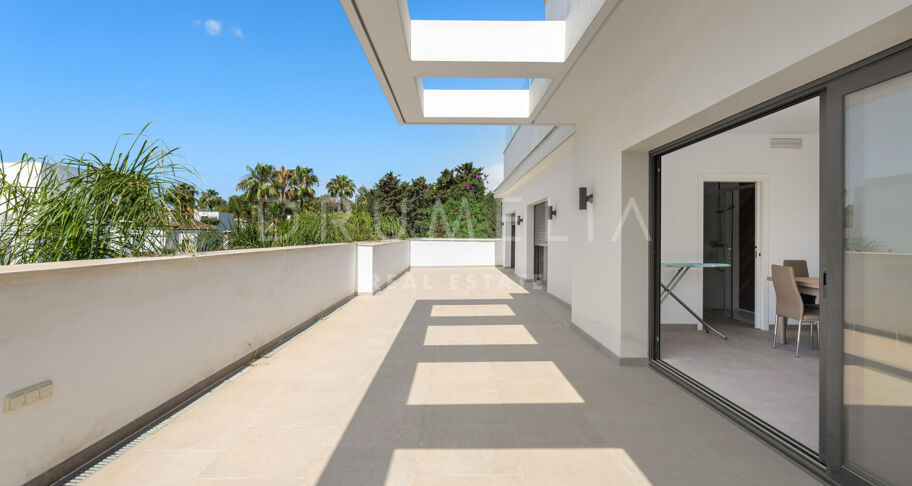 Ekskluzywna Willa z Restauracją i Potencjałem na Hotel Butikowy w Golden Beach, Marbella
