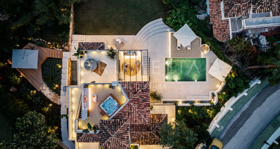 Villa Entièrement Rénovée à Vendre à Nueva Andalucía, Marbella