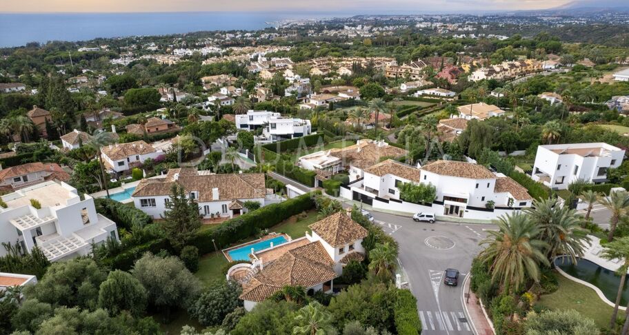 Sea View Villa with Exceptional Renovation Potential in Rocío de Nagüeles, Marbella Golden Mile