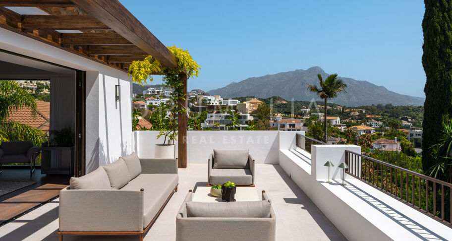 Villa de luxe avec vue mer à El Herrojo, Benahavís