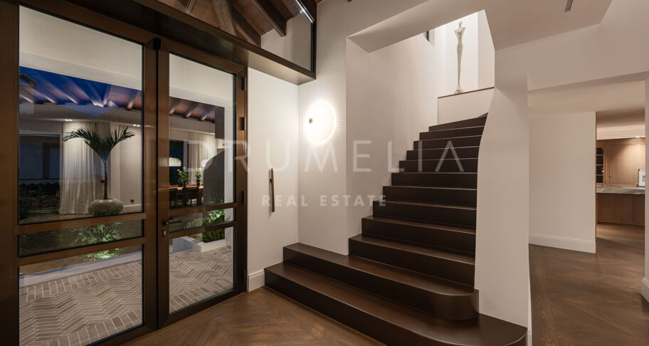 Villa de luxe avec vue mer à El Herrojo, Benahavís