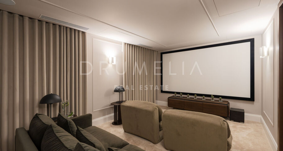 Villa de luxe avec vue mer à El Herrojo, Benahavís
