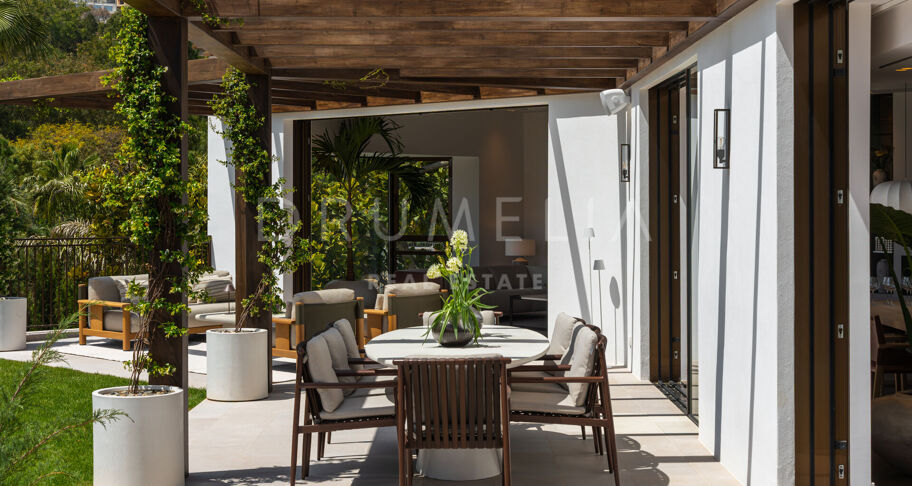 Villa de luxe avec vue mer à El Herrojo, Benahavís