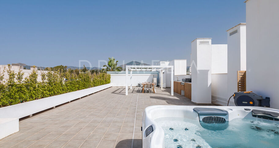 Modern penthouse with solarium in San Pedro de Alcántara