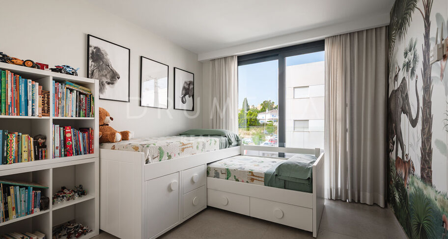 Modern penthouse with solarium in San Pedro de Alcántara