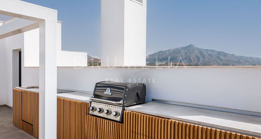 Modern penthouse with solarium in San Pedro de Alcántara