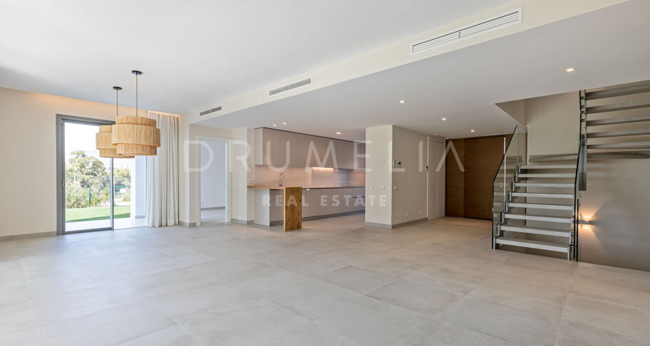 Nieuwbouw hoekvilla in Treetops, San Pedro · 4 slaapkamers, privé jacuzzi en panoramisch uitzicht over het dal
