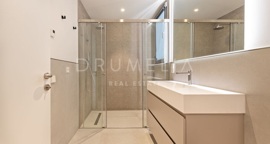 Nieuwbouw hoekvilla in Treetops, San Pedro · 4 slaapkamers, privé jacuzzi en panoramisch uitzicht over het dal