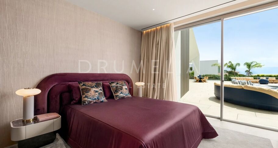Villa for salg i La Reserva, Sotogrande