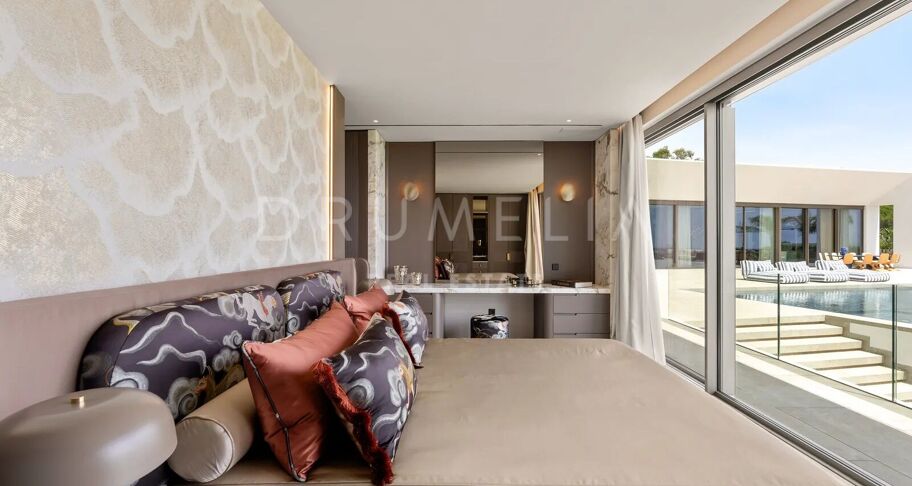 Villa for salg i La Reserva, Sotogrande