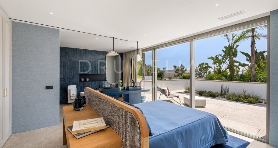 Villa for salg i La Reserva, Sotogrande