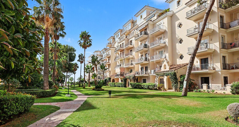 Renoviertes Apartment im Erdgeschoss in Andaluceda del Mar, Puerto Banfas