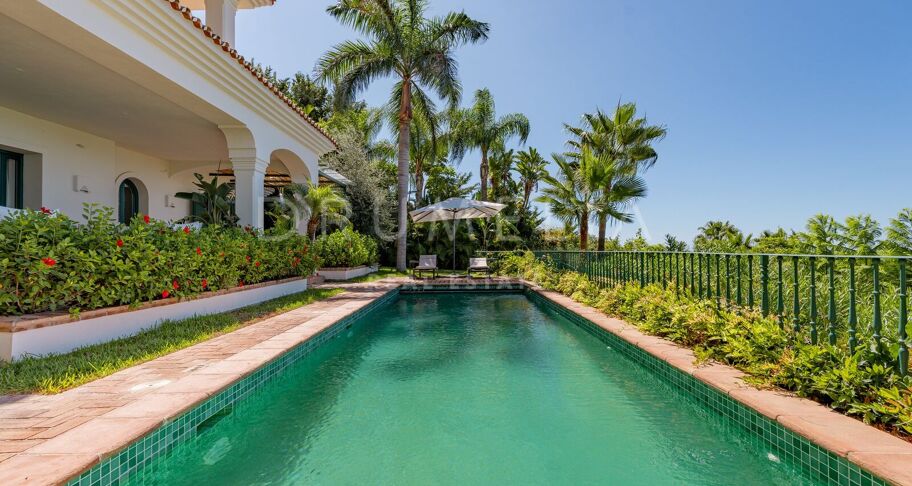 Villa à Cascada de Camoján avec vue panoramique sur la mer