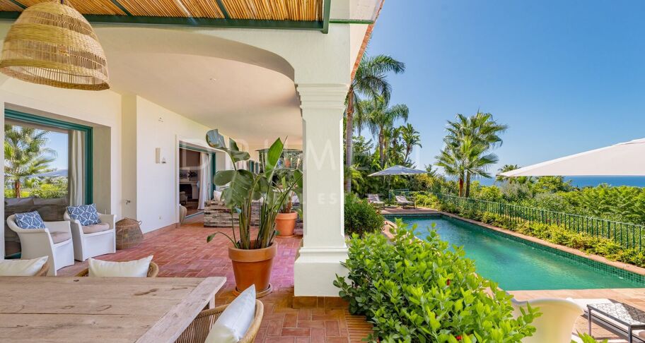 Villa à Cascada de Camoján avec vue panoramique sur la mer
