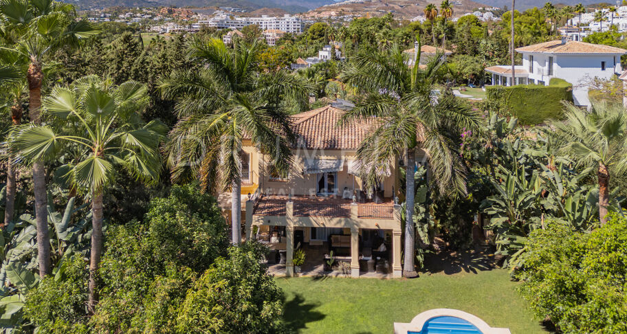 Villa à Las Brisas, Nueva Andalucía, dans un cadre ultra-privé