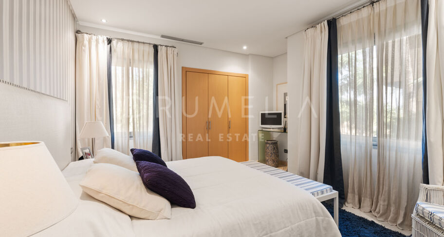 Spacious ground-floor apartment with private garden in Mansion Club, Golden Mile – Marbella
