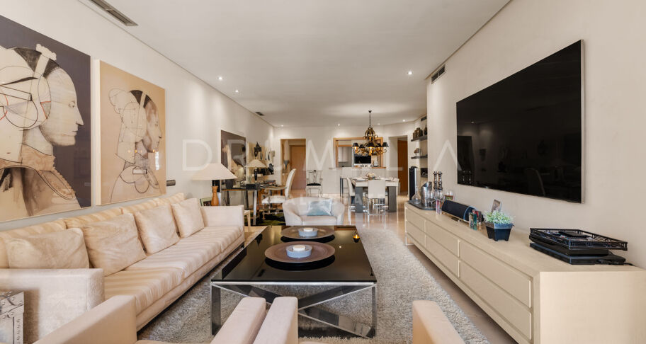 Spacious ground-floor apartment with private garden in Mansion Club, Golden Mile – Marbella