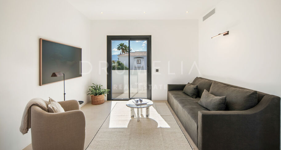 Villa for salg i Puerto del Almendro, Benahavis