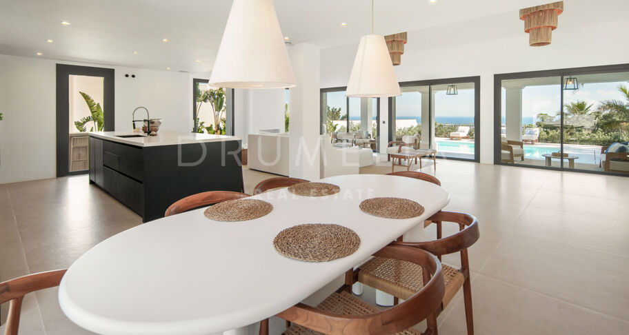Villa for salg i Puerto del Almendro, Benahavis