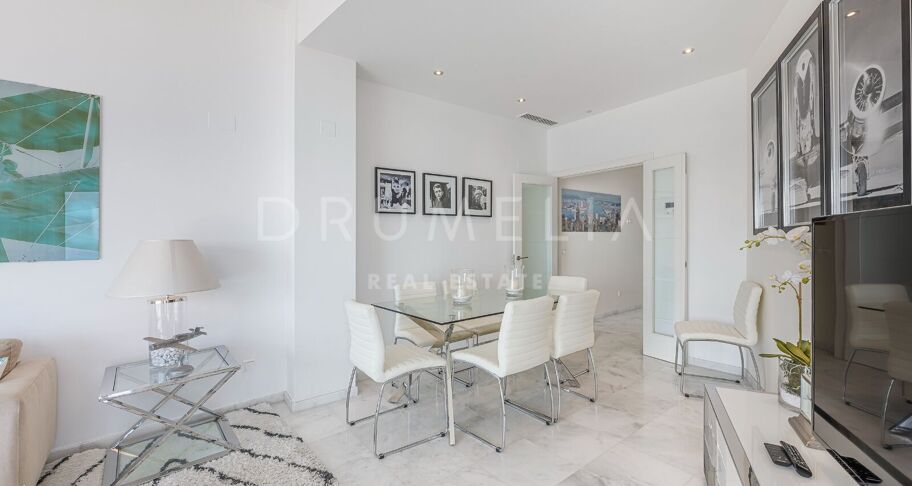 Spectaculaire penthouse avec vue sur la mer à Cosmo Beach, Estepona, à quelques mètres de la plage