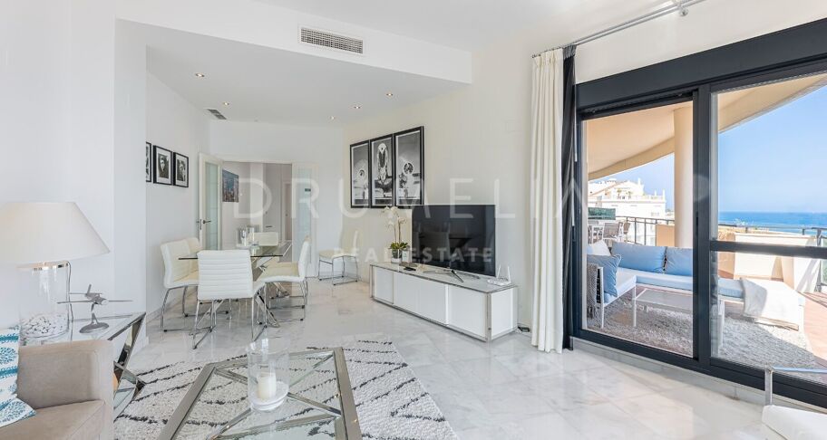 Spectaculaire penthouse avec vue sur la mer à Cosmo Beach, Estepona, à quelques mètres de la plage