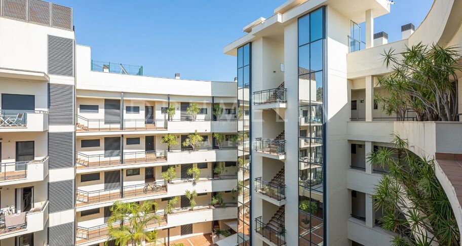 Spectaculaire penthouse avec vue sur la mer à Cosmo Beach, Estepona, à quelques mètres de la plage